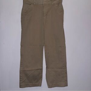 Lee natural straight leg just below the waist size 12 petite tan pants